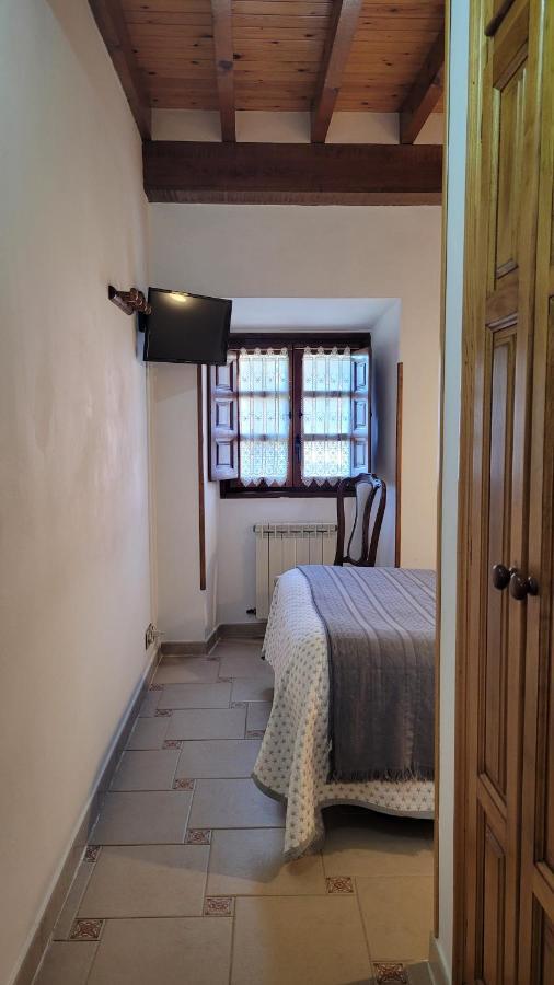 Casa Rural El Torrejon Guest House อาเรนัส เด กาบราเลส ภายนอก รูปภาพ