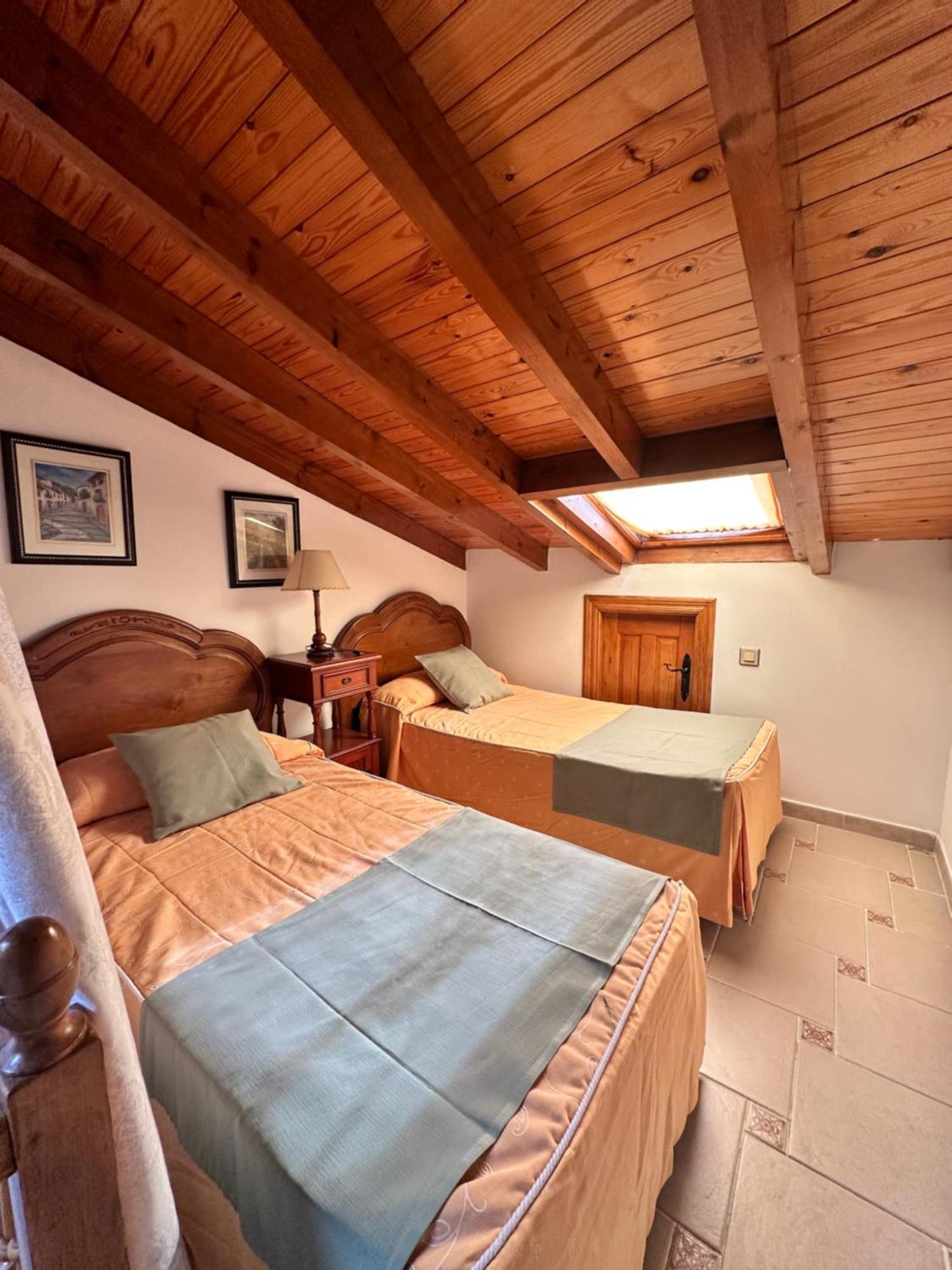 Casa Rural El Torrejon อาเรนัส เด กาบราเลส ภายนอก รูปภาพ