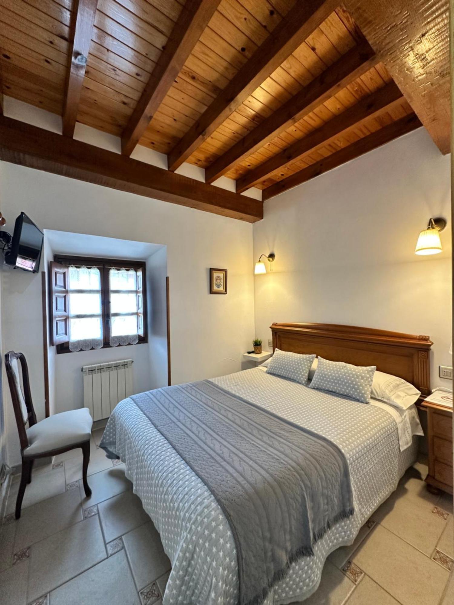 Casa Rural El Torrejon อาเรนัส เด กาบราเลส ภายนอก รูปภาพ