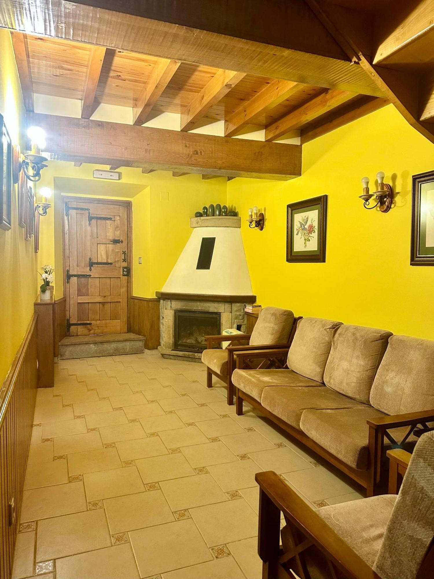 Casa Rural El Torrejon อาเรนัส เด กาบราเลส ภายนอก รูปภาพ